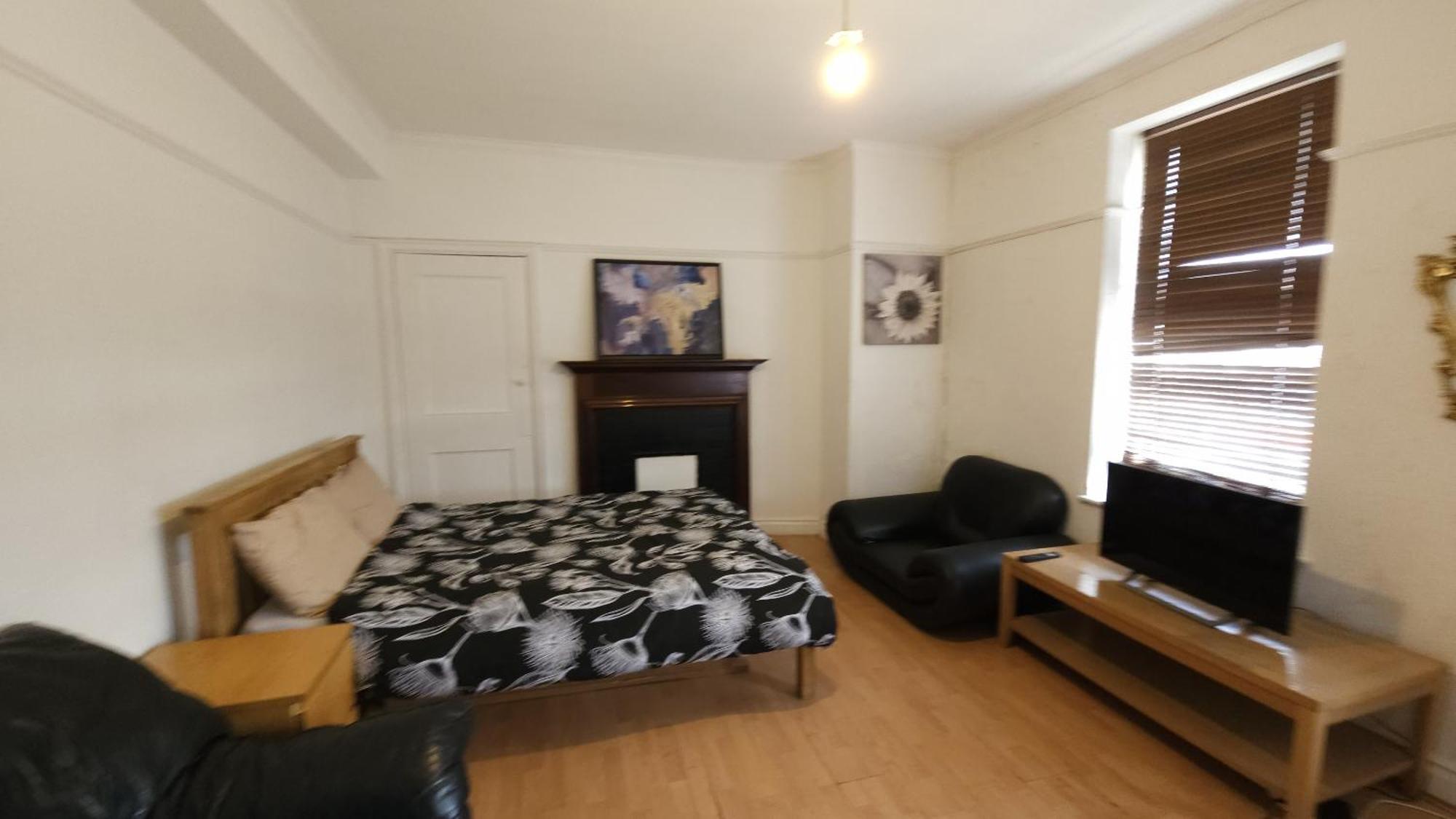 London Edgware Station Apartment Екстериор снимка
