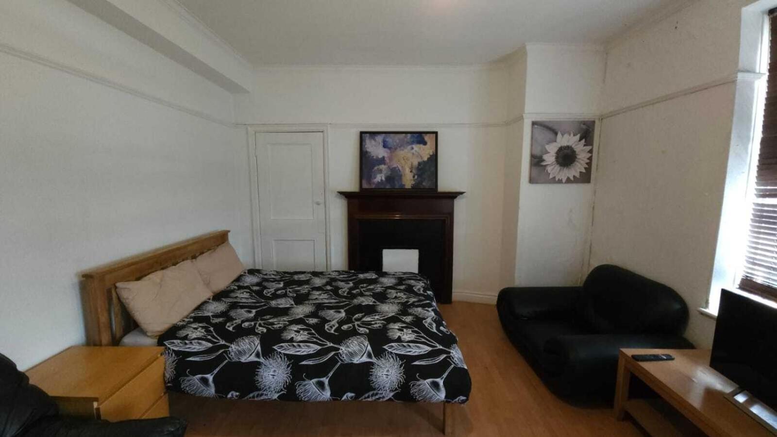 London Edgware Station Apartment Стая снимка