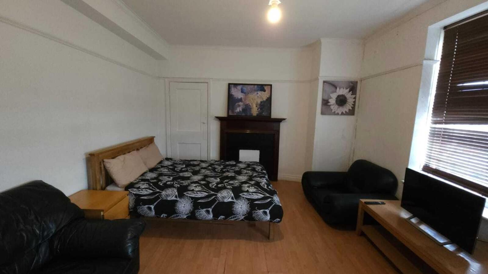 London Edgware Station Apartment Стая снимка