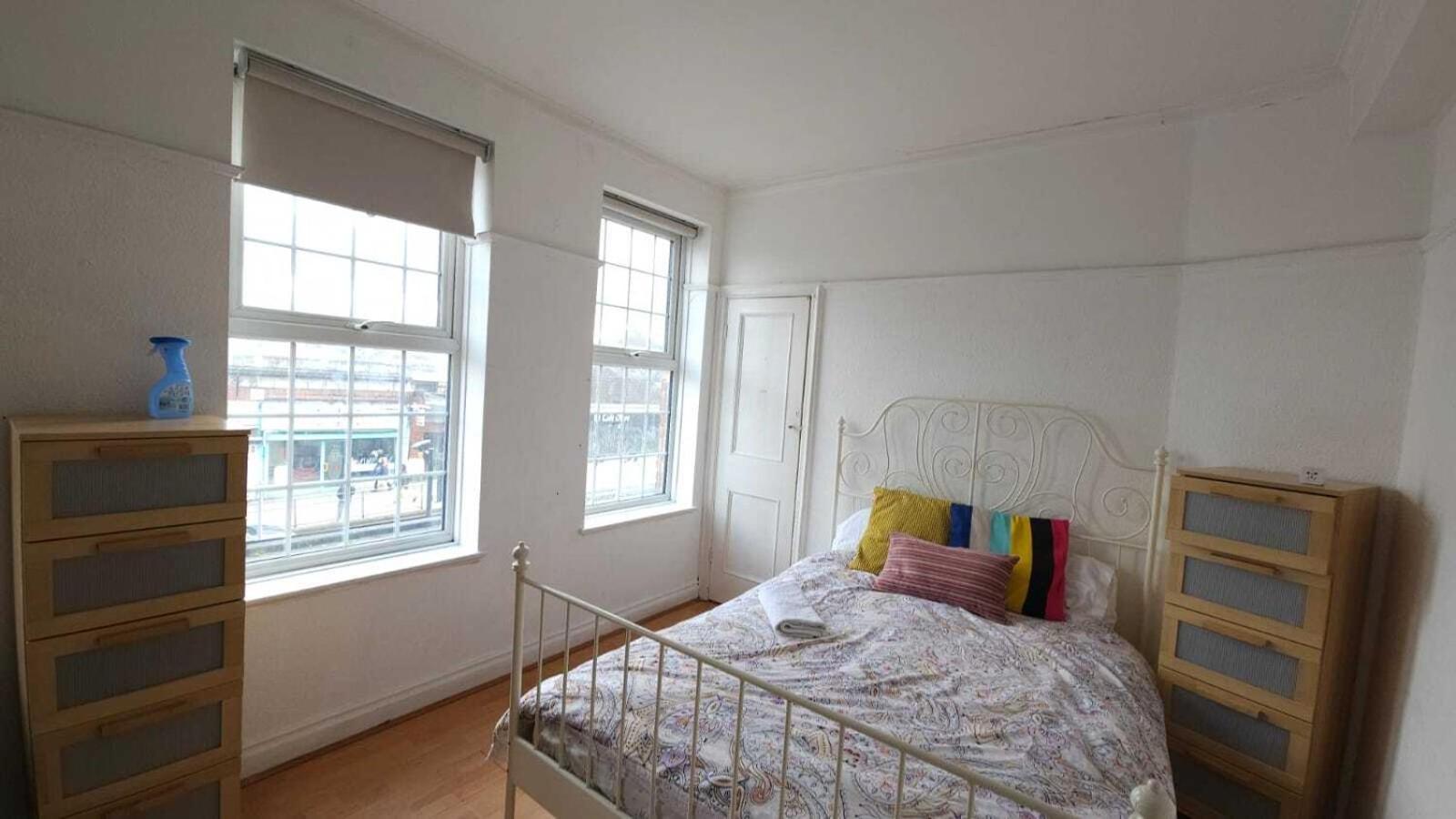 London Edgware Station Apartment Стая снимка