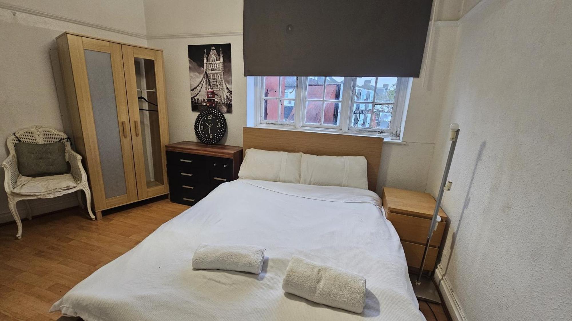 London Edgware Station Apartment Екстериор снимка